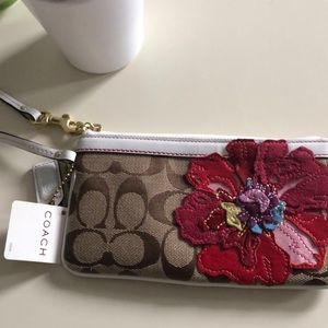 Coach wallet clutch
